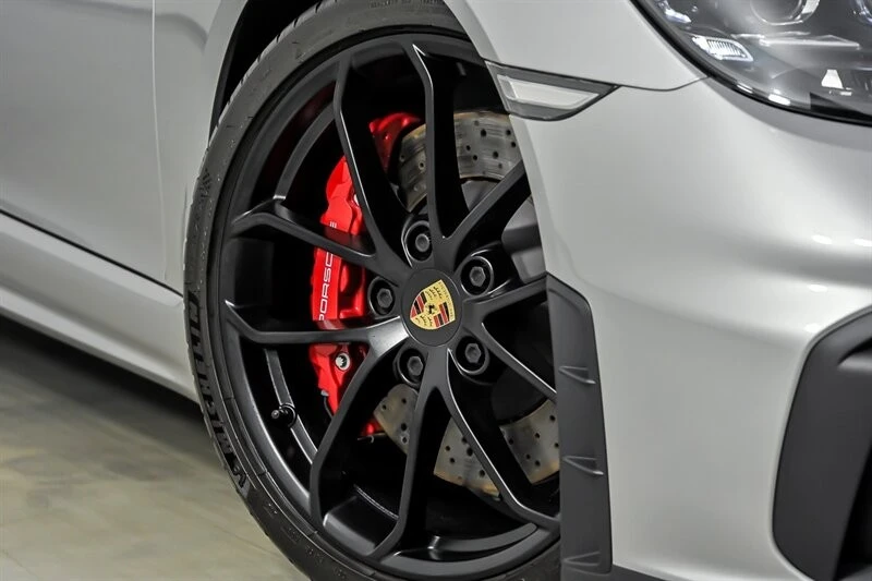 2022 Porsche 718 Boxster Spyder - Image 4 of 31