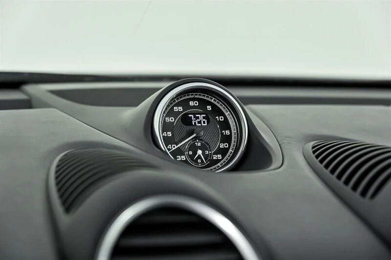 2022 Porsche 718 Boxster Spyder - Image 25 of 31