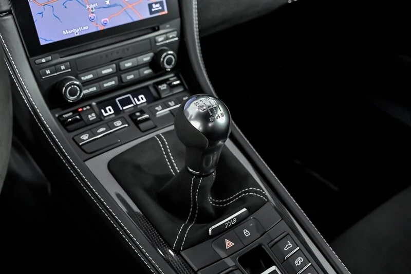2022 Porsche 718 Boxster Spyder - Image 30 of 31