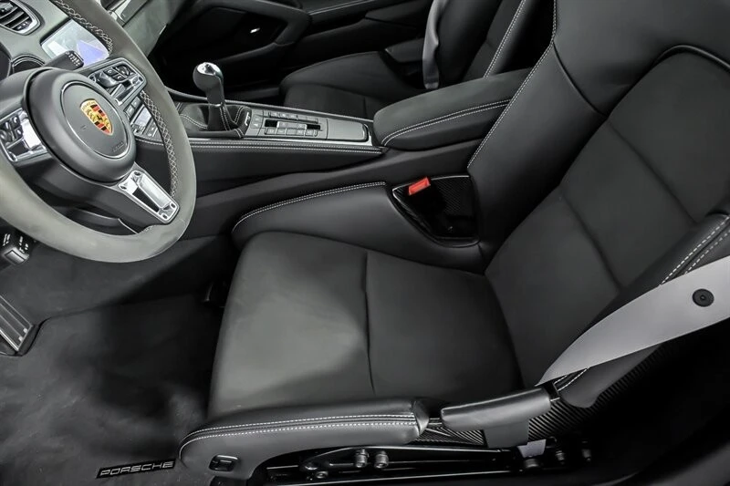 2022 Porsche 718 Boxster Spyder - Image 17 of 31