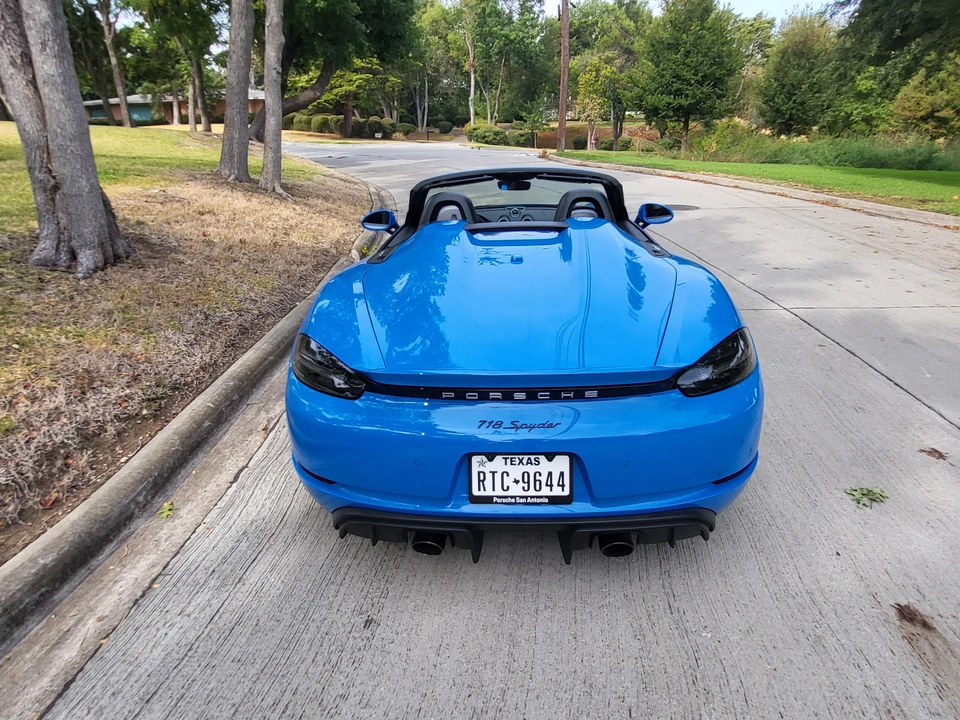 2022 Porsche 718 Boxster Spyder - Image 17 of 31