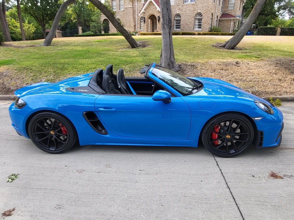 2022 Porsche 718 Boxster Spyder - Image 27 of 31
