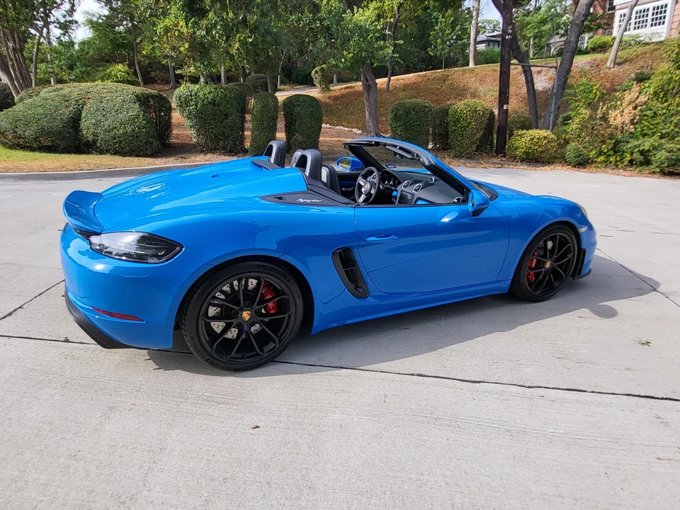 2022 Porsche 718 Boxster Spyder - Image 24 of 31