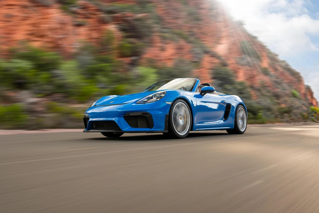 2022 Porsche 718 Boxster Spyder - Image 12 of 31