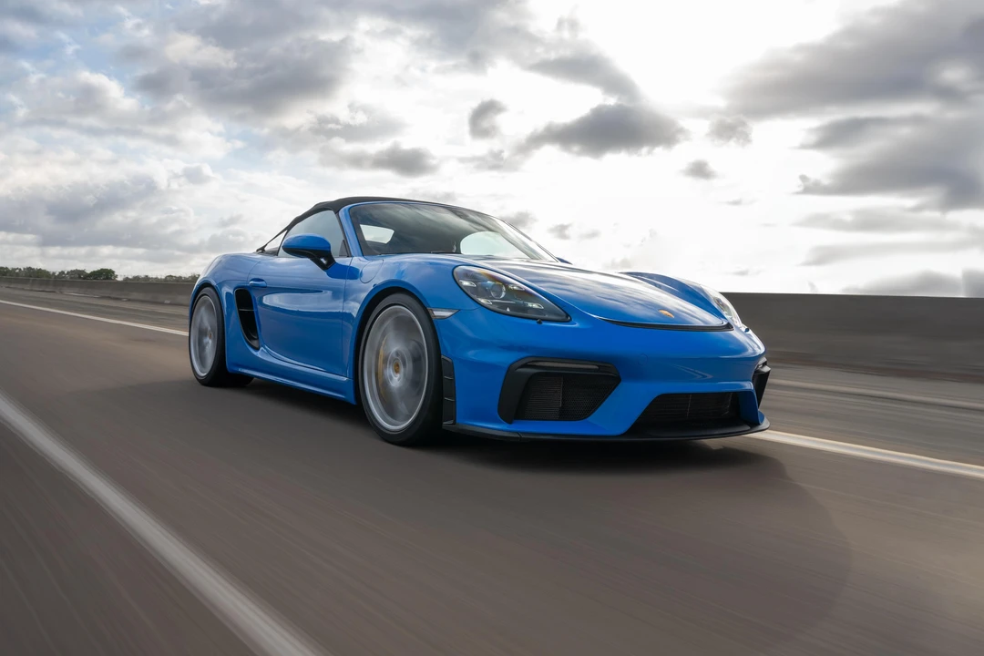 2022 Porsche 718 Boxster Spyder - Image 16 of 31