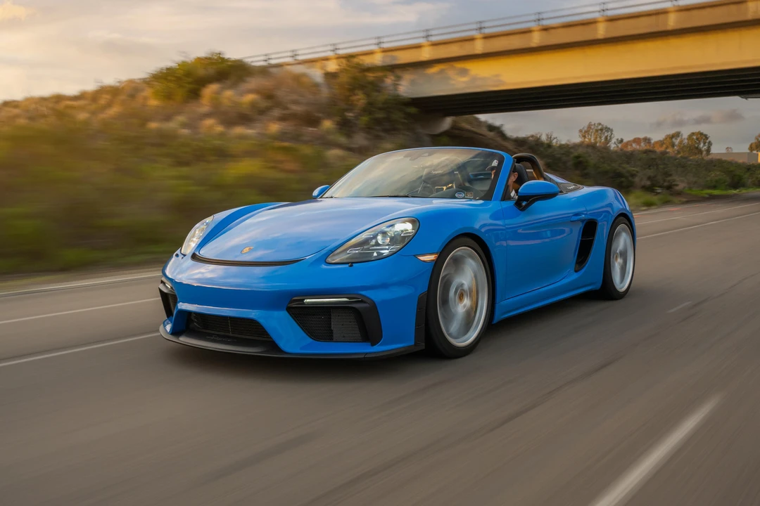 2022 Porsche 718 Boxster Spyder - Image 10 of 31