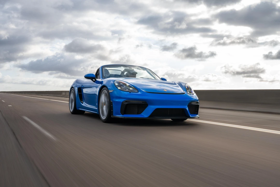 2022 Porsche 718 Boxster Spyder - Image 17 of 31