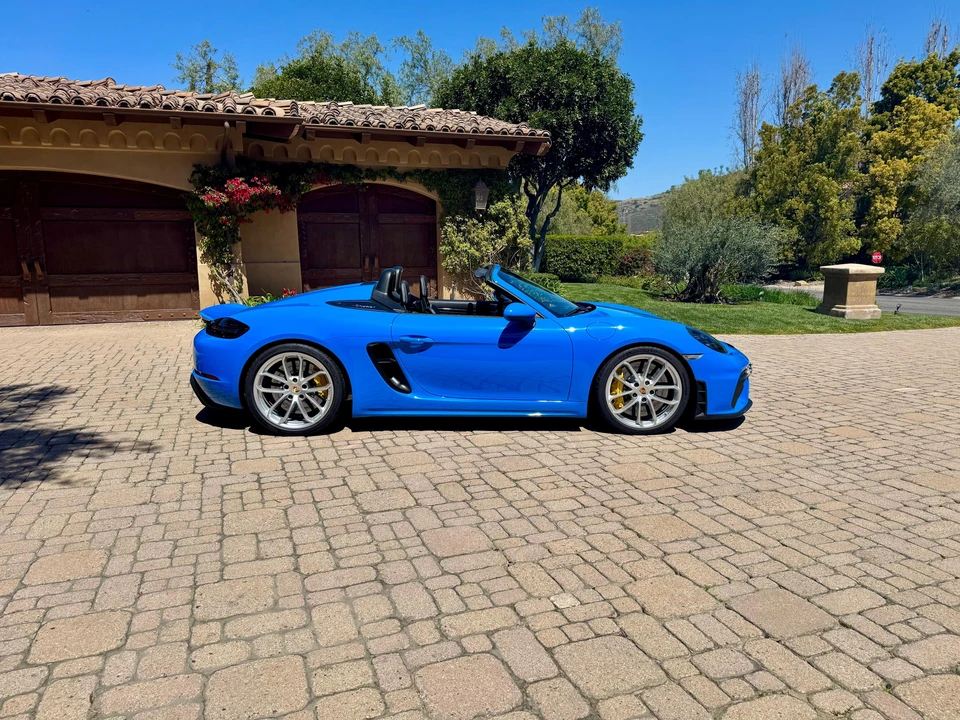 2022 Porsche 718 Boxster Spyder - Image 29 of 31
