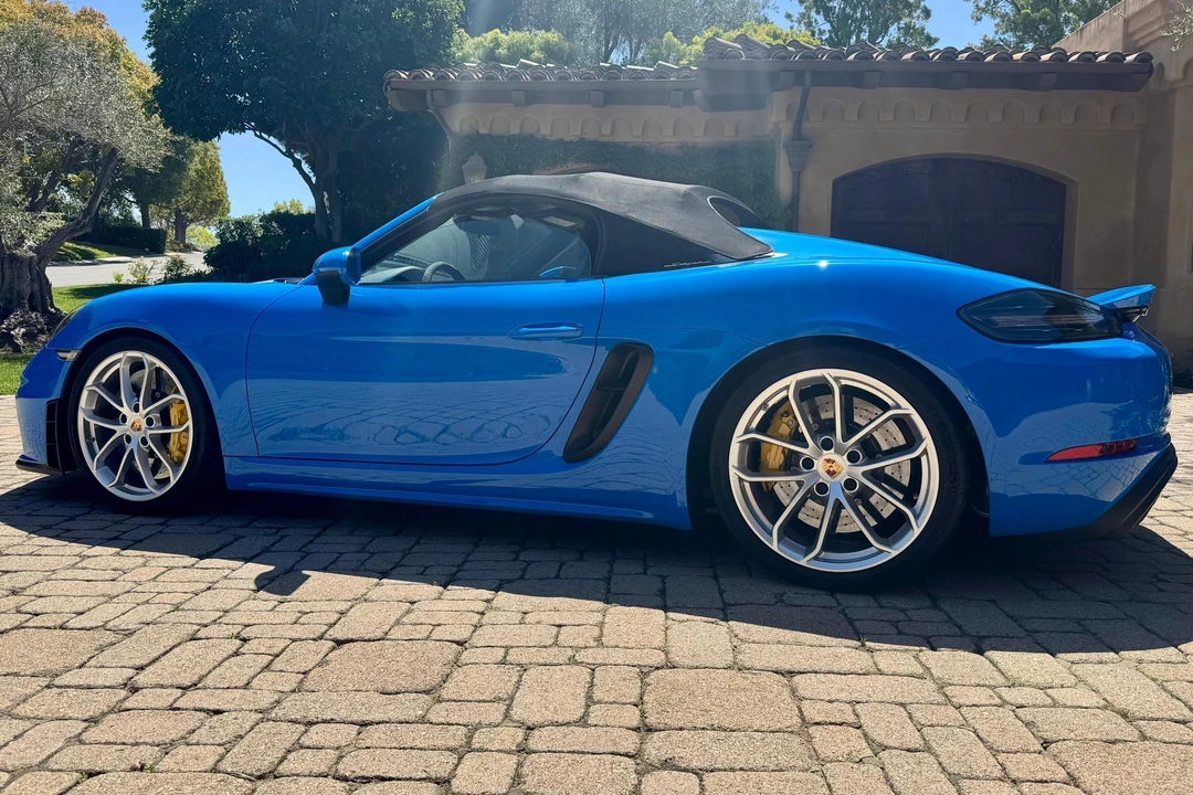 2022 Porsche 718 Boxster Spyder - Image 4 of 31