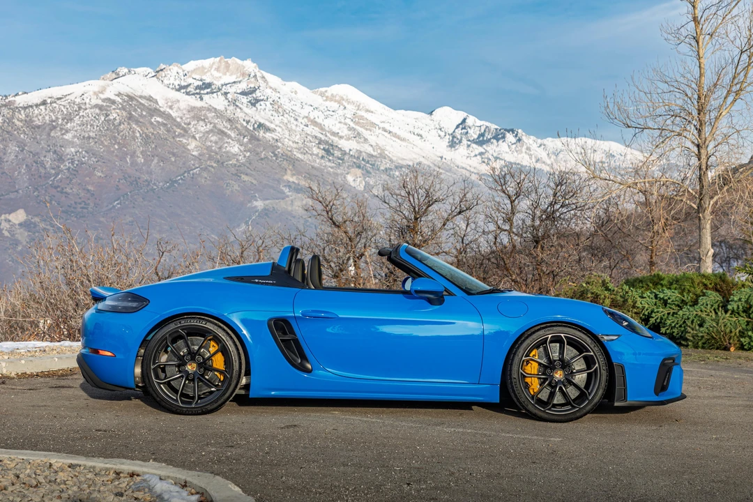 2022 Porsche 718 Boxster Spyder - Image 15 of 31
