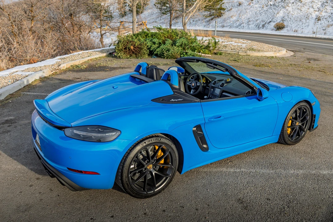 2022 Porsche 718 Boxster Spyder - Image 14 of 31