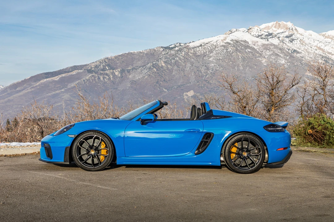2022 Porsche 718 Boxster Spyder - Image 9 of 31