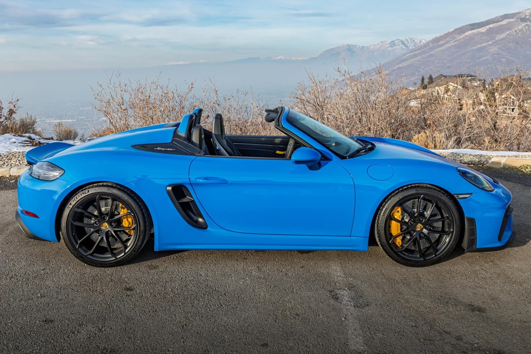 2022 Porsche 718 Boxster Spyder - Image 3 of 31