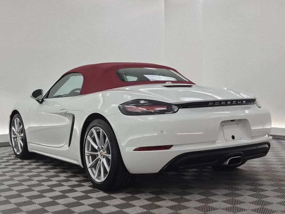 2022 Porsche 718 Boxster - Image 3 of 5