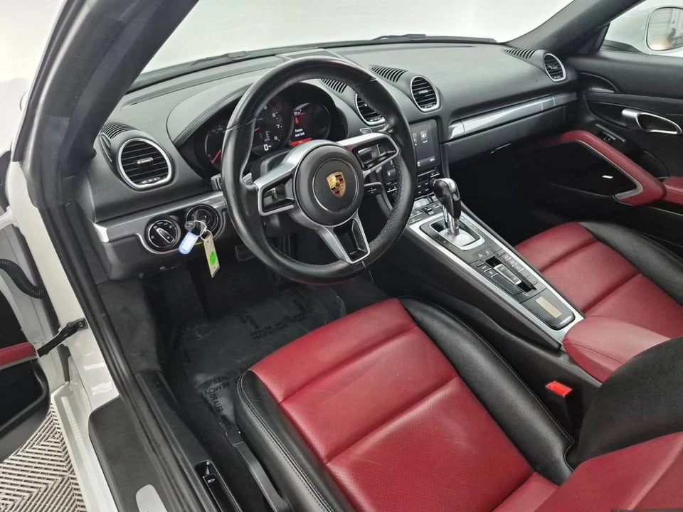 2022 Porsche 718 Boxster - Image 4 of 5