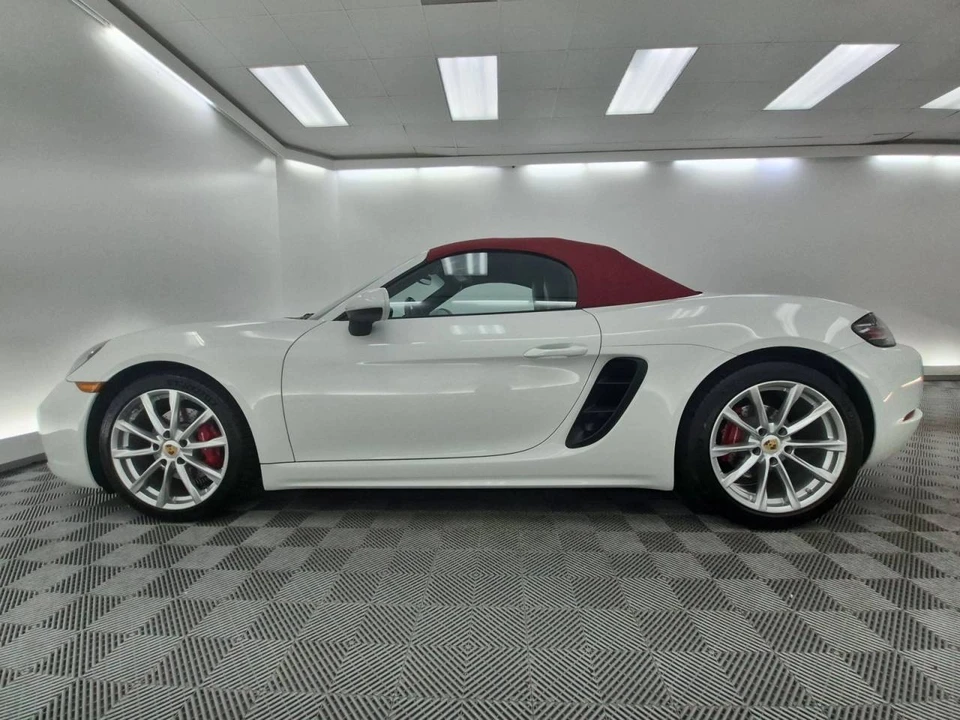 2022 Porsche 718 Boxster - Image 2 of 5
