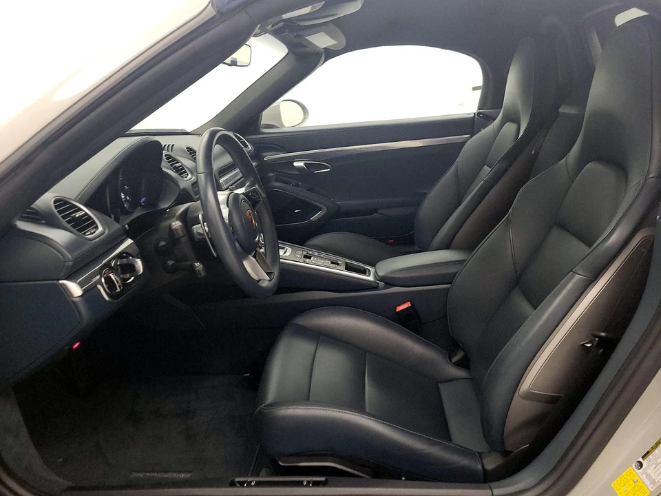 2022 Porsche 718 Boxster - Image 12 of 24