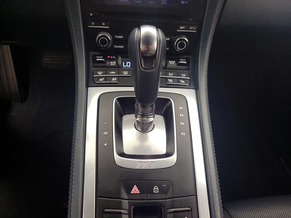 2022 Porsche 718 Boxster - Image 18 of 24
