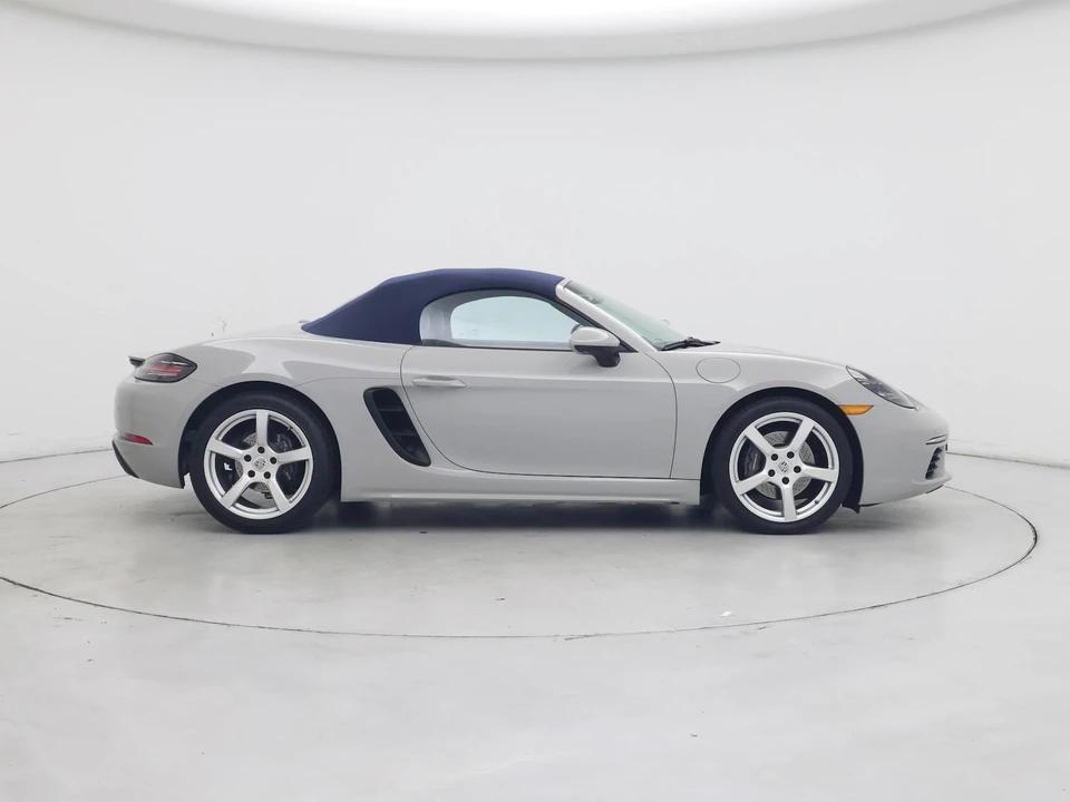 2022 Porsche 718 Boxster - Image 8 of 24