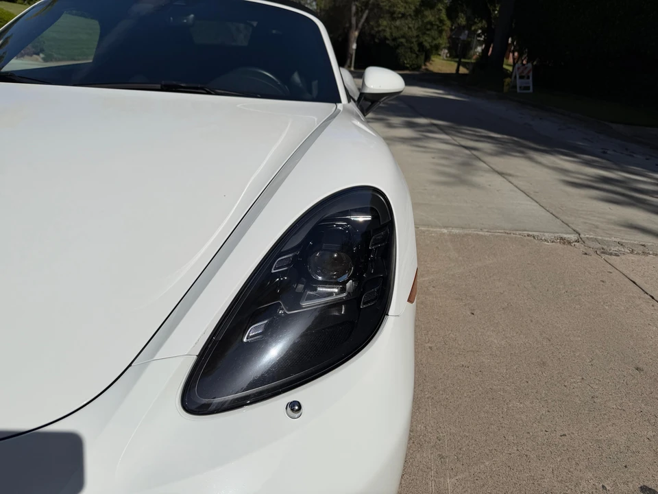 2022 Porsche 718 Boxster - Image 22 of 31