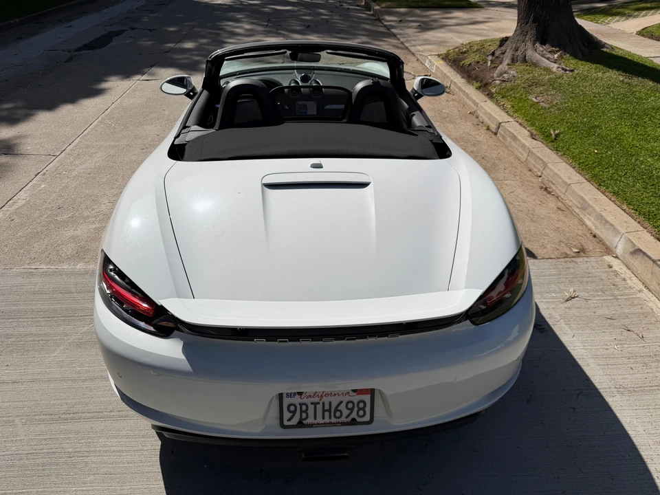 2022 Porsche 718 Boxster - Image 14 of 31