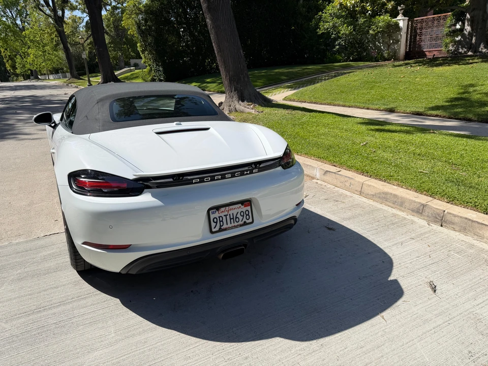 2022 Porsche 718 Boxster - Image 13 of 31
