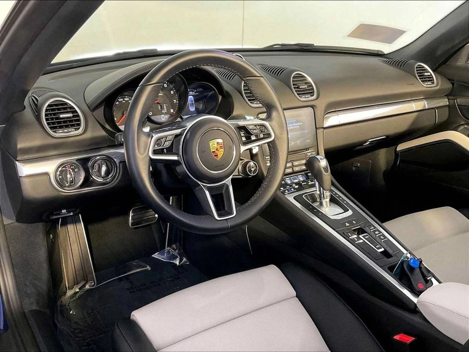 2022 Porsche 718 Boxster - Image 4 of 5
