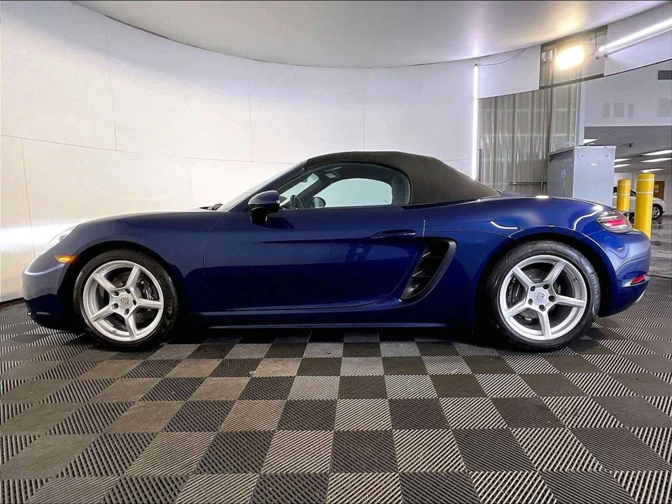 2022 Porsche 718 Boxster - Image 2 of 5