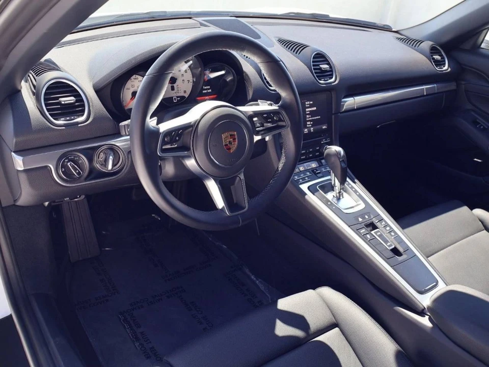 2022 Porsche 718 Boxster - Image 4 of 5