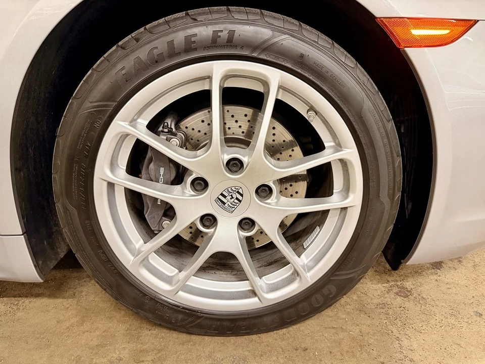 2022 Porsche 718 Cayman - Image 19 of 21