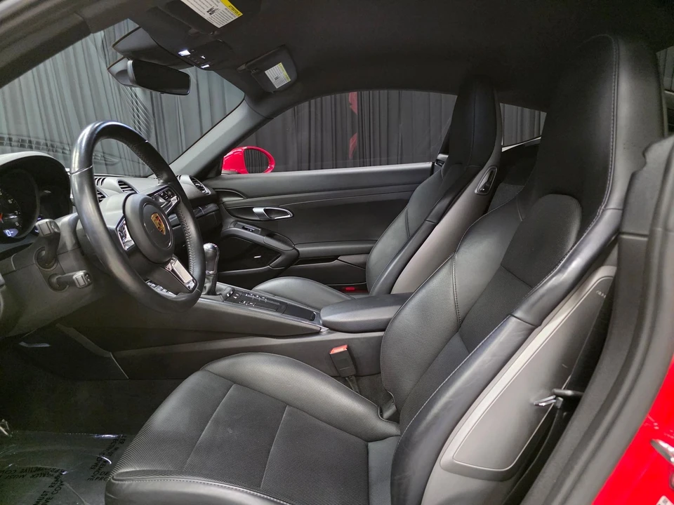 2022 Porsche 718 Cayman - Image 19 of 31