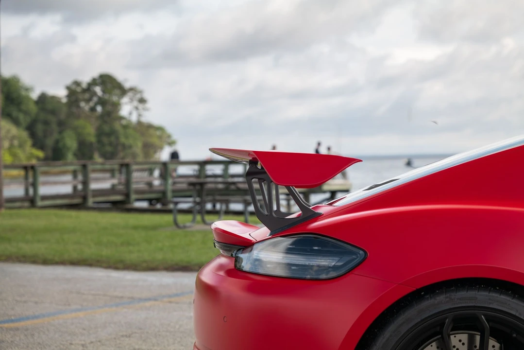 2022 Porsche 718 Cayman GT4 - Image 9 of 31