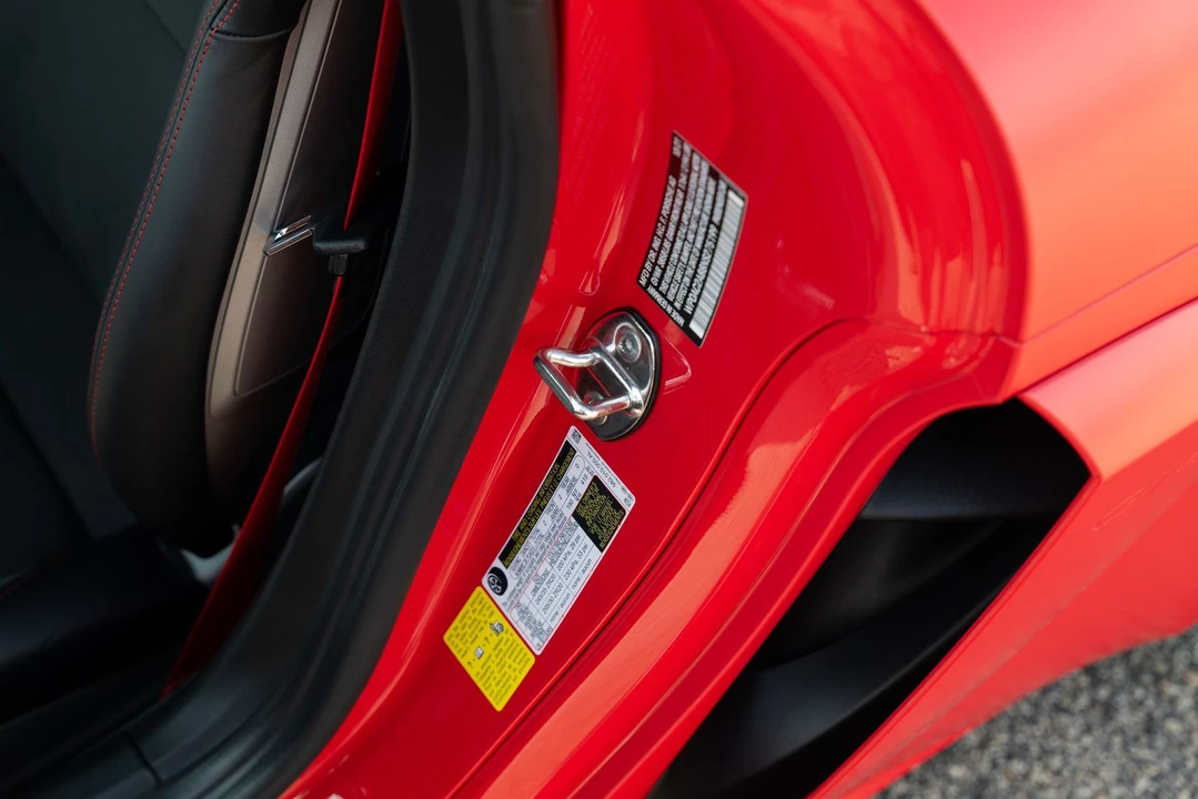 2022 Porsche 718 Cayman GT4 - Image 17 of 31