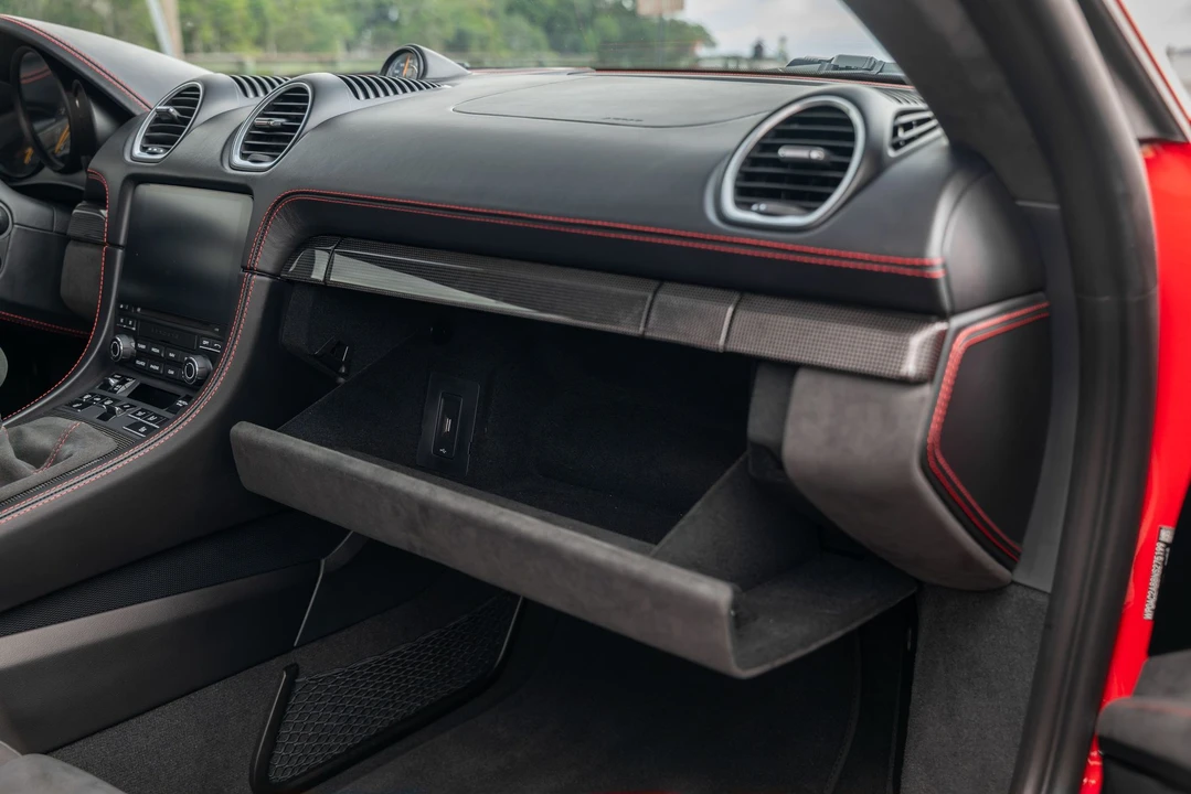 2022 Porsche 718 Cayman GT4 - Image 29 of 31