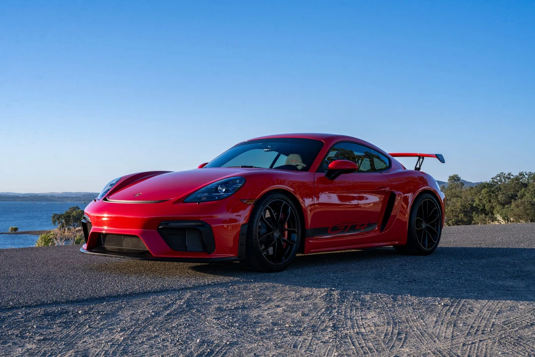 2022 Porsche 718 Cayman GT4 - Image 12 of 31