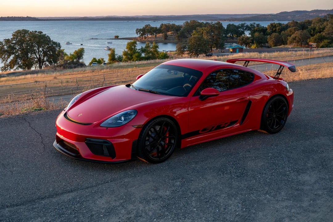 2022 Porsche 718 Cayman GT4 - Image 5 of 31