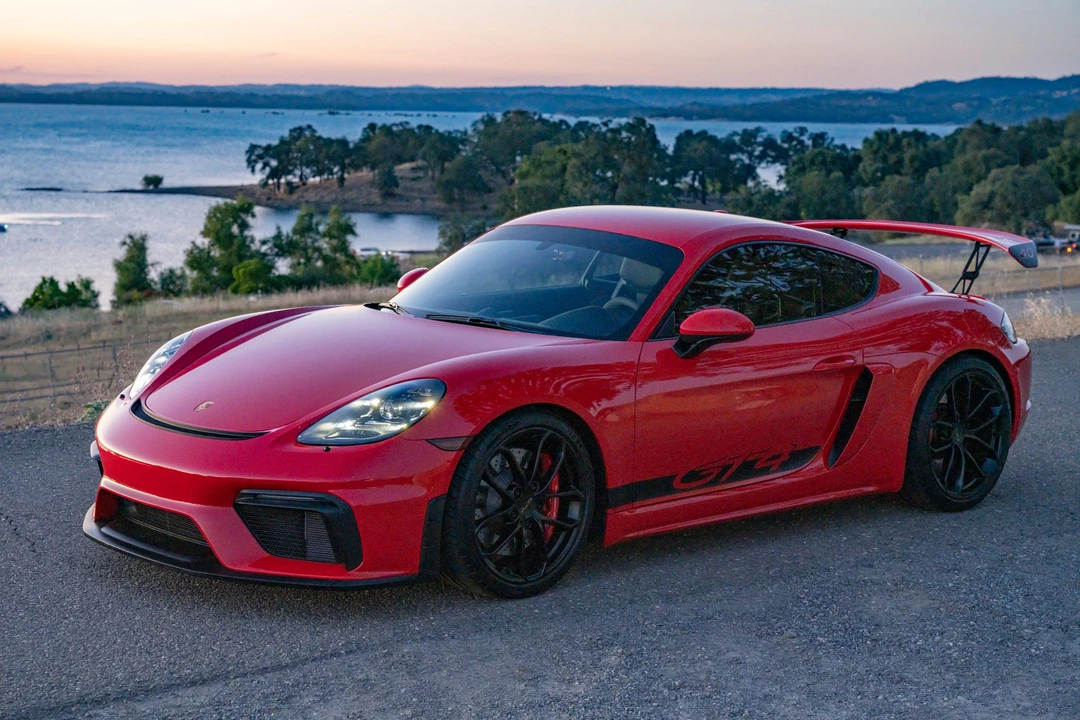 2022 Porsche 718 Cayman GT4 - Image 20 of 31