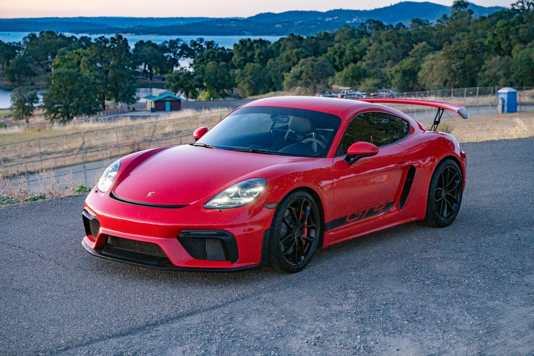 2022 Porsche 718 Cayman GT4 - Image 28 of 31
