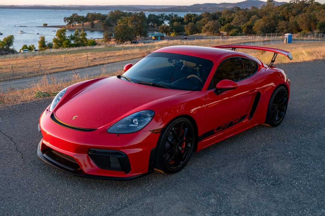2022 Porsche 718 Cayman GT4 - Image 16 of 31