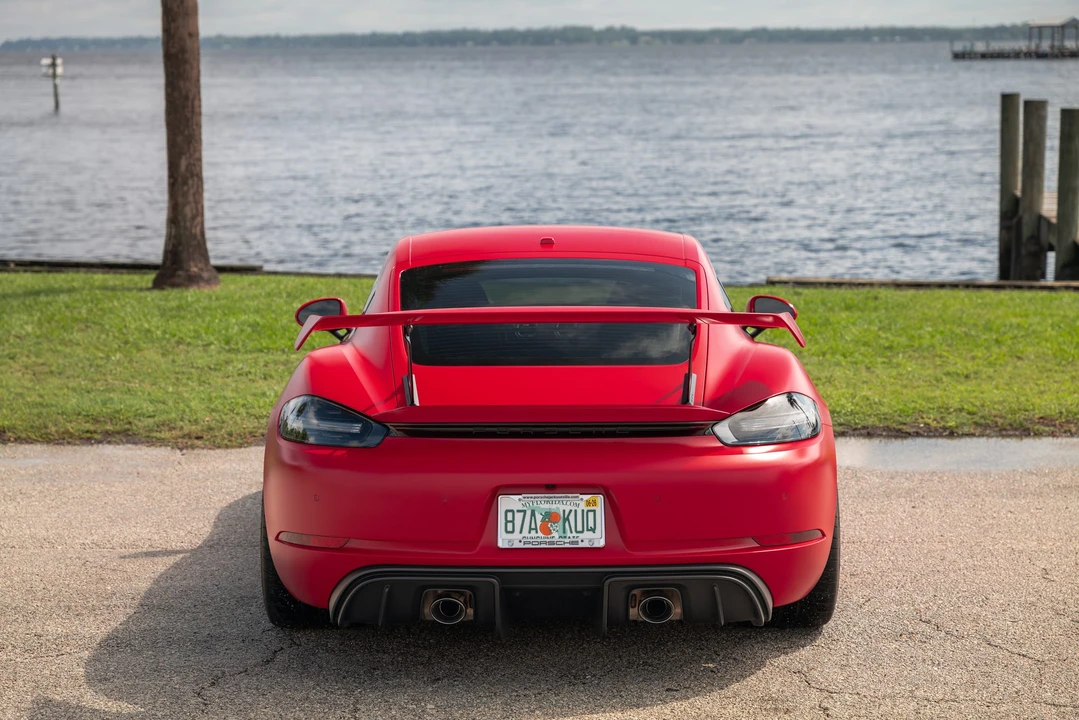 2022 Porsche 718 Cayman GT4 - Image 7 of 31