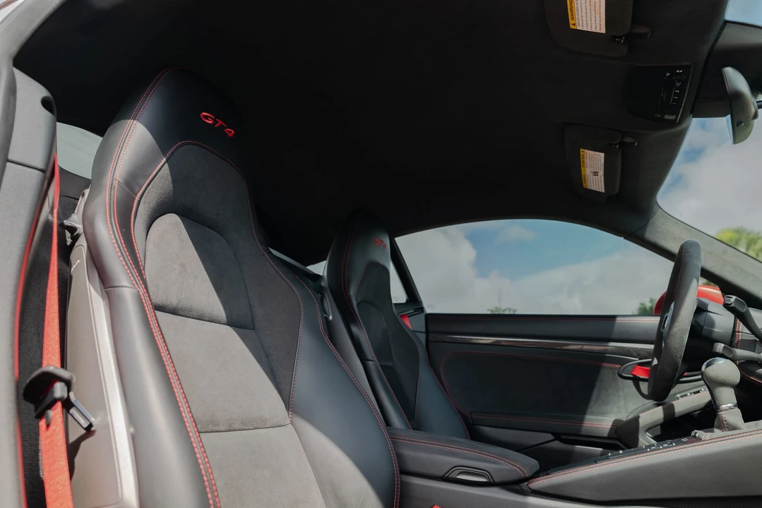2022 Porsche 718 Cayman GT4 - Image 28 of 31