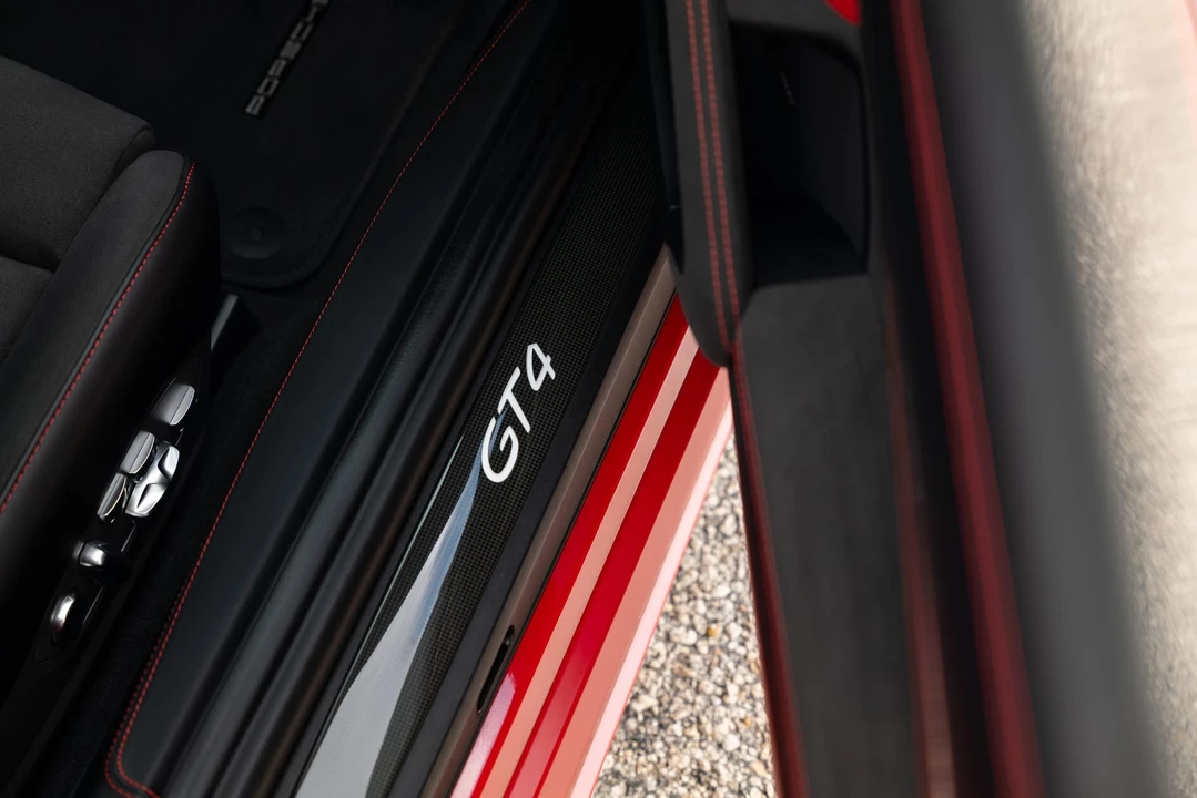 2022 Porsche 718 Cayman GT4 - Image 30 of 31