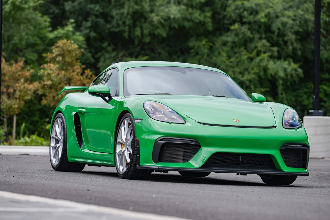 2022 Porsche 718 Cayman GT4 - Image 23 of 31