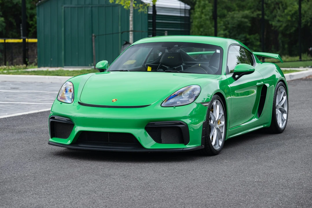 2022 Porsche 718 Cayman GT4 - Image 3 of 31