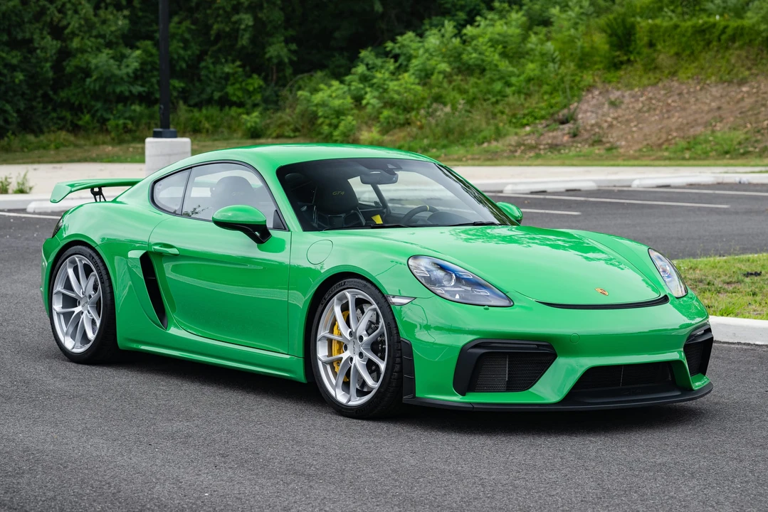 2022 Porsche 718 Cayman GT4 - Image 22 of 31