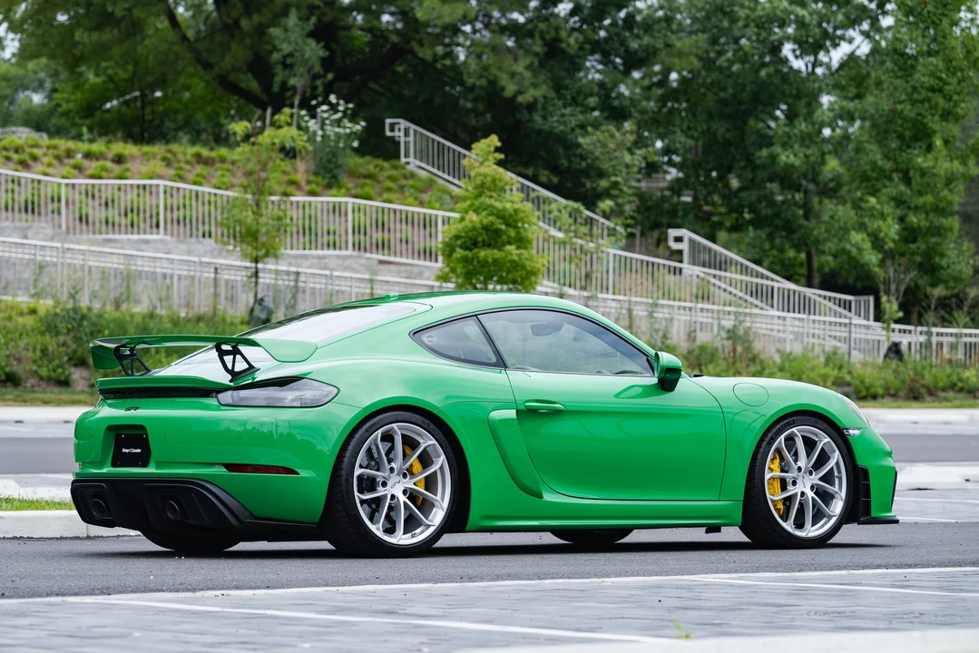 2022 Porsche 718 Cayman GT4 - Image 17 of 31