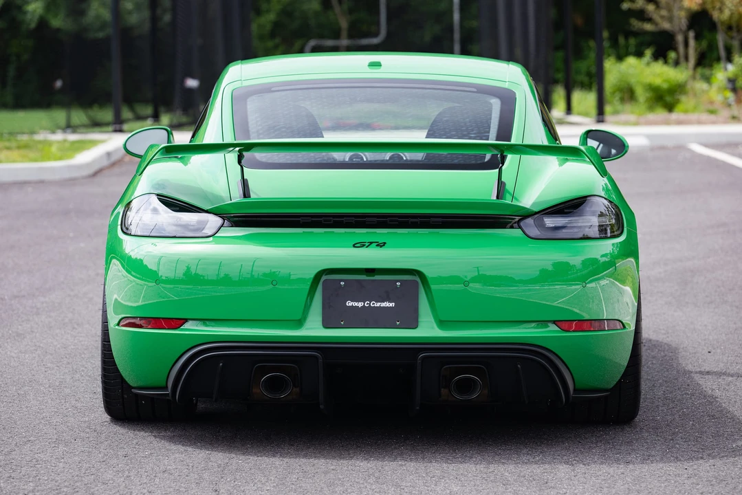 2022 Porsche 718 Cayman GT4 - Image 11 of 31
