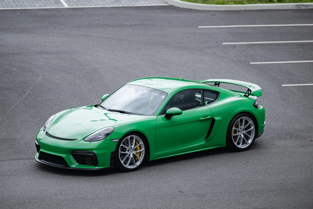 2022 Porsche 718 Cayman GT4 - Image 29 of 31