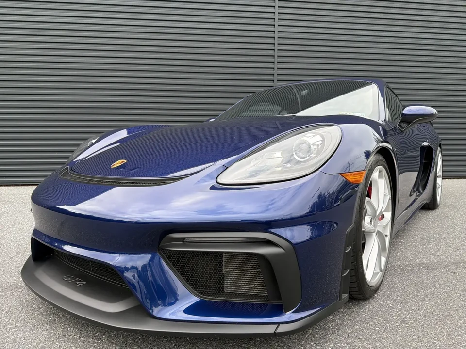 2022 Porsche 718 Cayman GT4 - Image 8 of 31