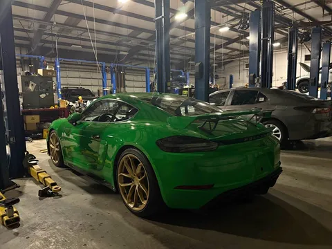 2022 Porsche 718 Cayman GT4